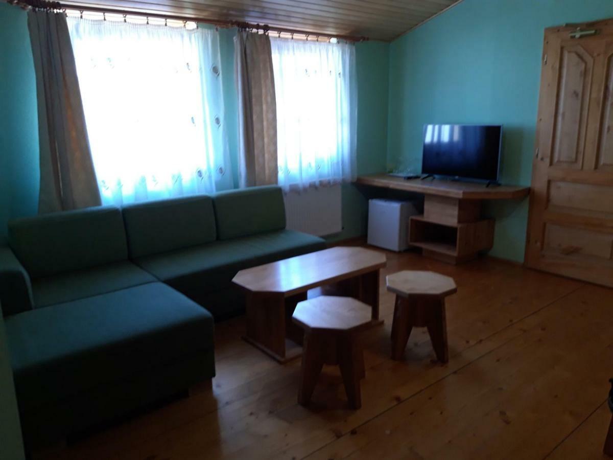 Penzion Weinerovka Varin Жилина Экстерьер фото