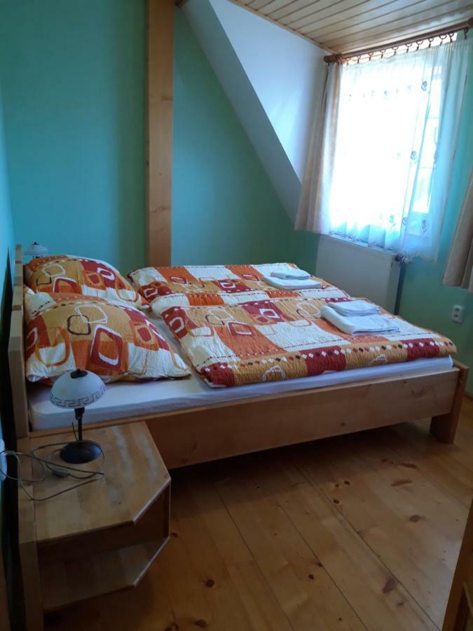 Penzion Weinerovka Varin Жилина Экстерьер фото